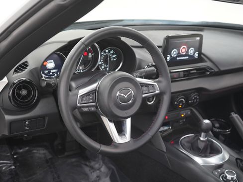 Used 2018 MAZDA MX-5 Miata RF Club w/ Brembo/BBS Package image 15