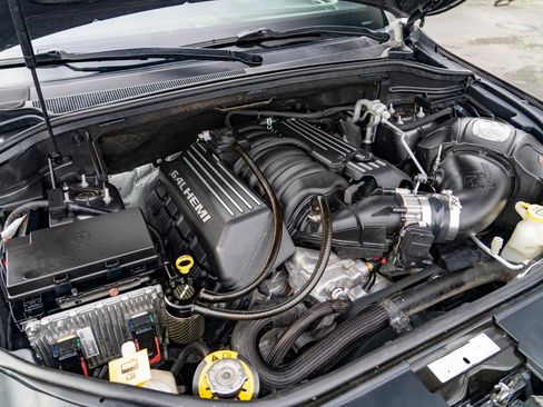 Used 2018 Jeep Grand Cherokee SRT image 29