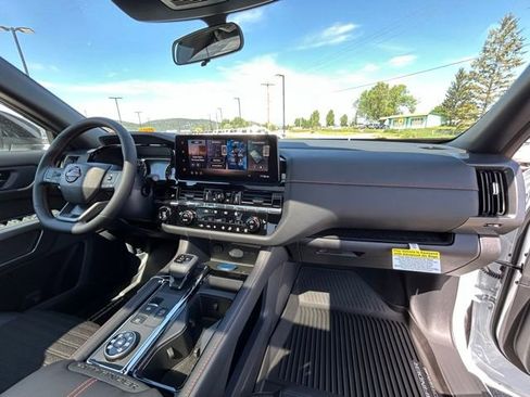 New 2026 Nissan Pathfinder Rock Creek w/ Rock Creek Premium Package AWD/4WD image 31