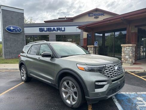 Used 2020 Ford Explorer Platinum w/ Premium Technology Package AWD/4WD image 2