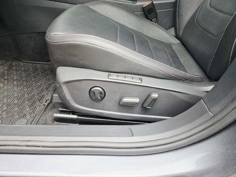 Used 2019 Volkswagen Jetta SEL Premium FWD image 31