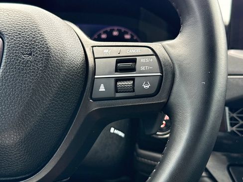 Used 2025 Honda Accord Sport image 27