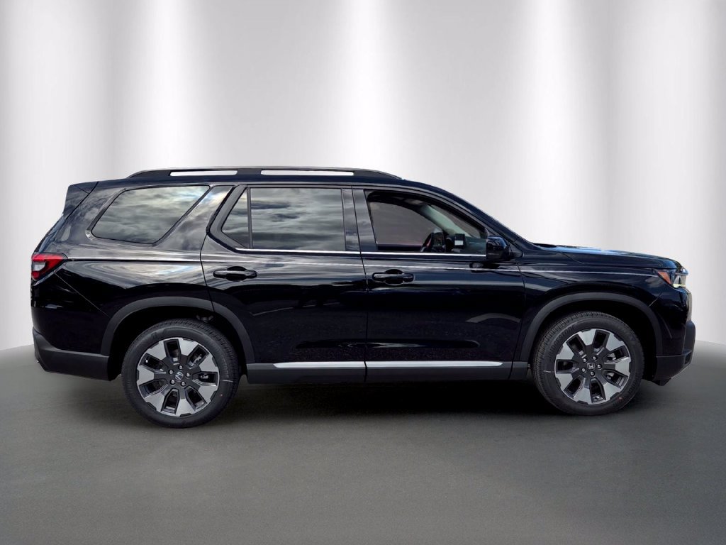 New 2026 Honda Pilot Elite image 2