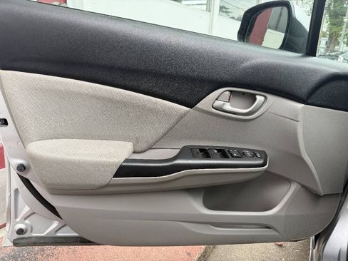 Used 2013 Honda Civic LX image 22
