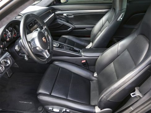 Certified 2015 Porsche 911 Turbo image 15