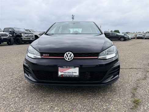 Used 2020 Volkswagen Golf 4-Door FWD image 2