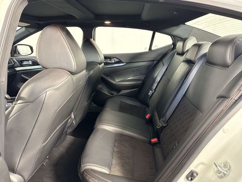 Used 2023 Nissan Maxima SR w/ Sport Mat Group image 23