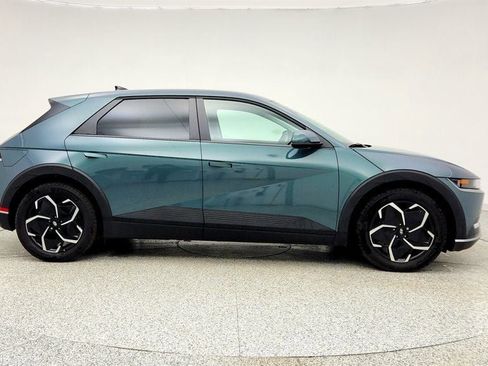Used 2024 Hyundai Ioniq 5 SE image 4
