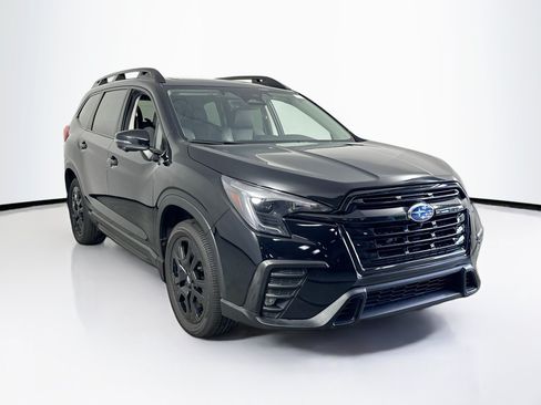 Used 2023 Subaru Ascent Onyx Edition Limited AWD/4WD image 3