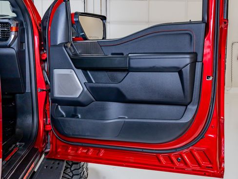 Used 2025 Ford F150 Raptor AWD/4WD image 37