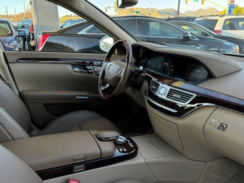 Used 2009 Mercedes-Benz S 550 image 13