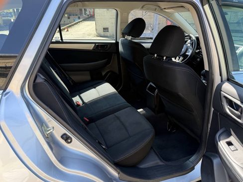 Used 2017 Subaru Outback 2.5i AWD/4WD image 49