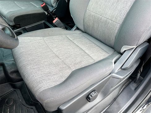 Used 2023 Ford F250 XL w/ XL Chrome Package image 18