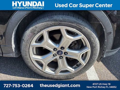 Used 2017 Ford Escape Titanium w/ Equipment Group 301A FWD image 6