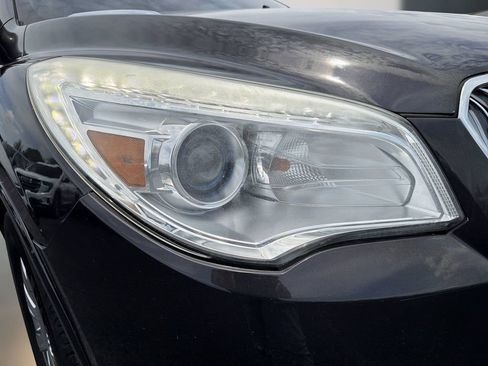 Used 2016 Buick Enclave Leather FWD image 11