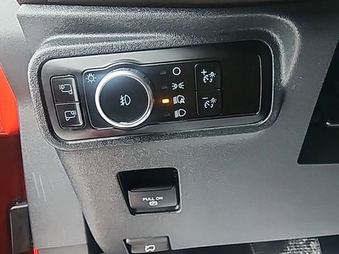 Used 2023 Ford Bronco Outer Banks image 18