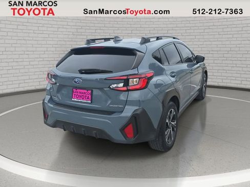 Used 2024 Subaru Crosstrek 2.0i Premium image 5