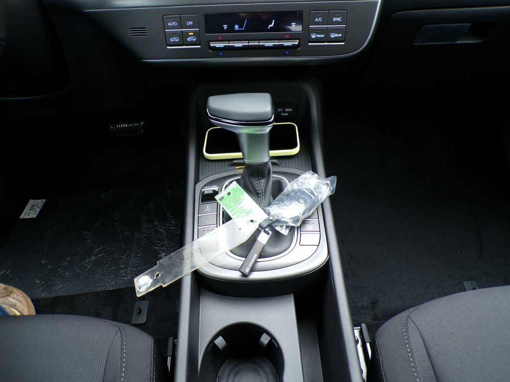 New 2027 Hyundai Kona SEL Sport AWD/4WD image 27