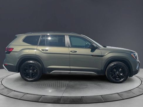 Used 2024 Volkswagen Atlas Peak Edition SE AWD/4WD image 6