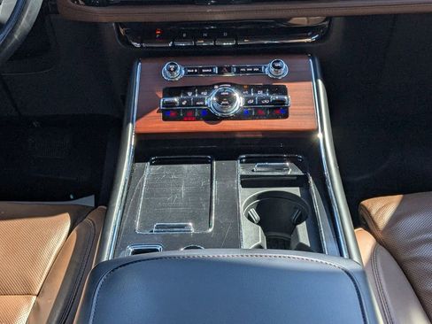 Used 2023 Lincoln Aviator Reserve w/ Equipment Group 201A image 21