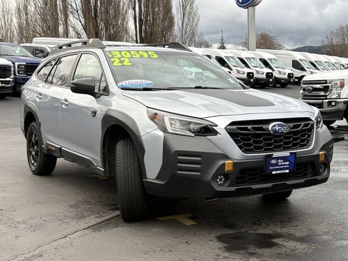 Used 2022 Subaru Outback Wilderness image 4