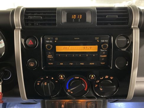 Used 2008 Toyota FJ Cruiser 4WD image 13