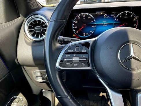 Certified 2023 Mercedes-Benz GLB 250 4MATIC image 13