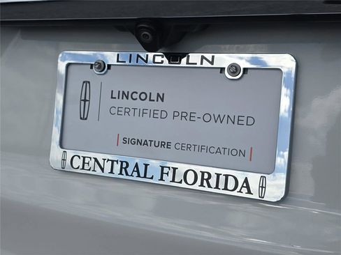 Used 2022 Lincoln Corsair FWD w/ Equipment Group 101A image 11