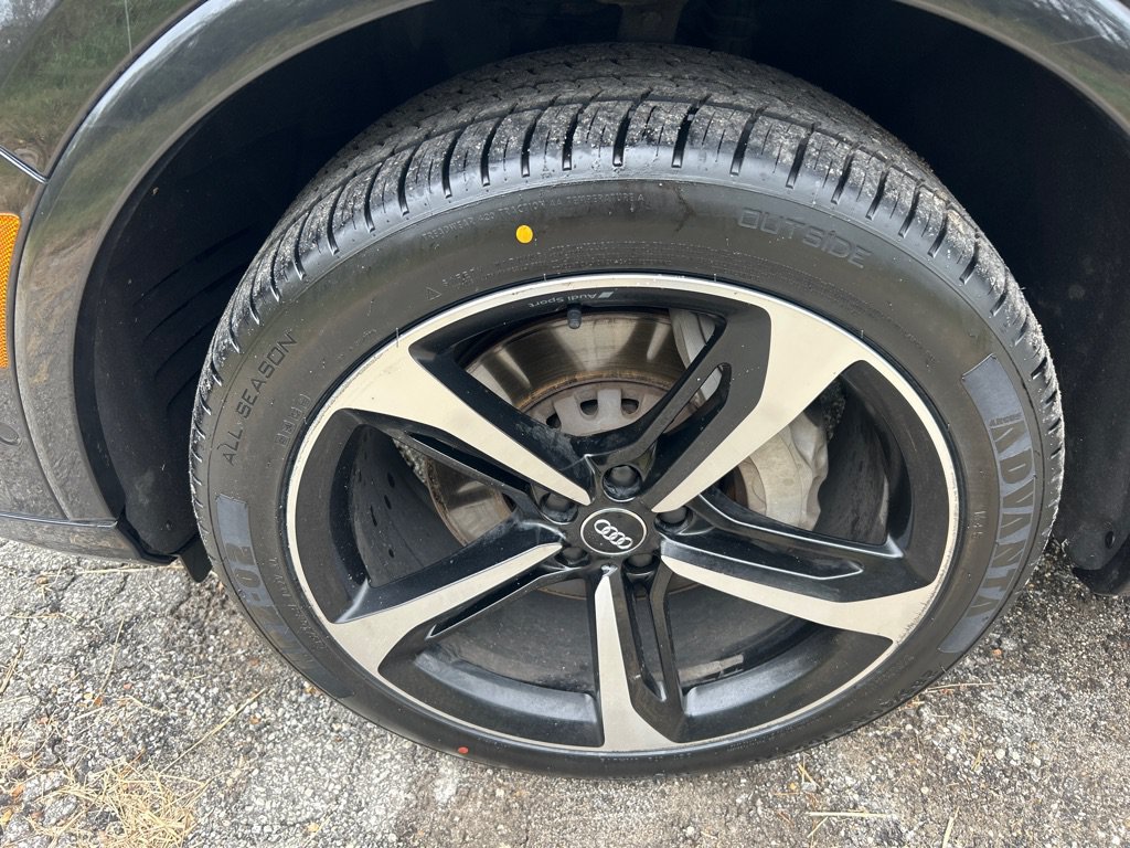 Used 2019 Audi Q7 3.0T Prestige w/ Prestige Package AWD/4WD image 28