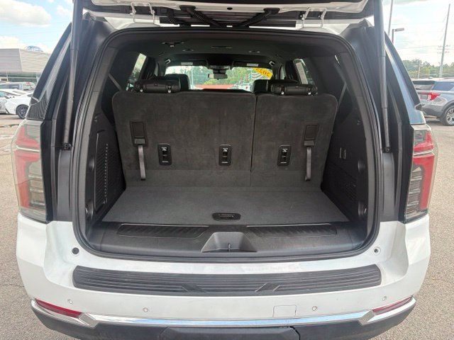 Used 2025 Chevrolet Tahoe LT AWD/4WD image 35