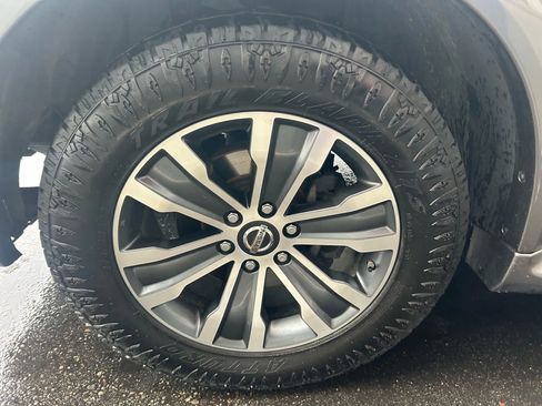 Used 2020 Nissan Armada SL w/ Premium Package image 22