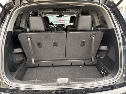 Used 2021 Honda Pilot Touring image 22