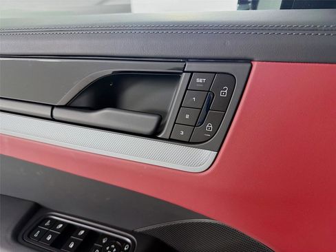 New 2026 Porsche Cayenne Coupe image 8