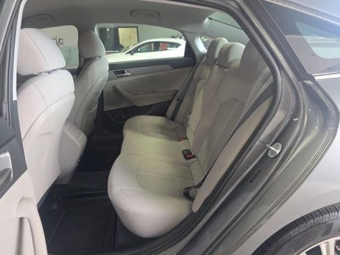 Used 2019 Hyundai Sonata SE FWD image 9