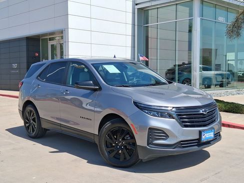 Used 2024 Chevrolet Equinox LS w/ LS Convenience Package FWD image 1