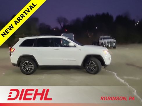 Used 2020 Jeep Grand Cherokee Laredo w/ Quick Order Package 2BN North image 4