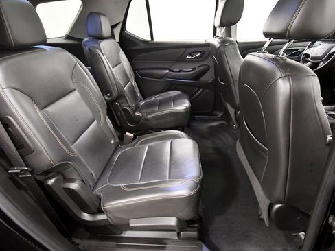Used 2020 Chevrolet Traverse Premier w/ Redline Edition AWD/4WD image 19