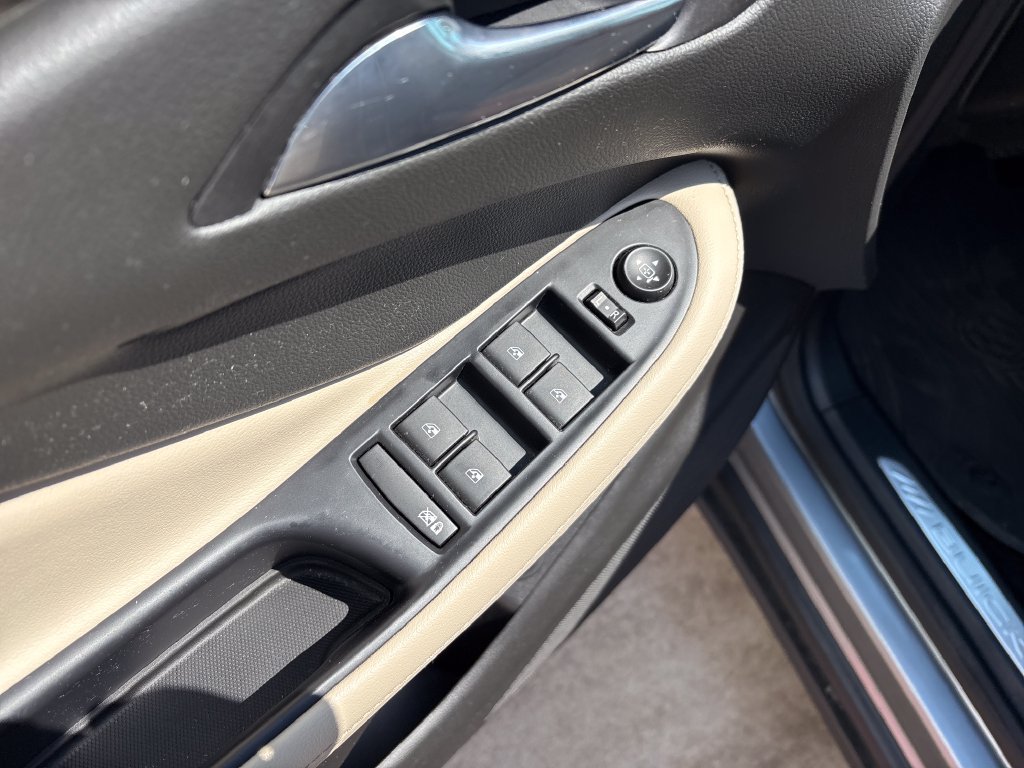 Used 2020 Buick Envision Preferred AWD/4WD image 11
