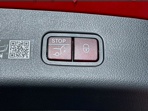 Certified 2026 Mercedes-Benz GLC 300 4MATIC image 34