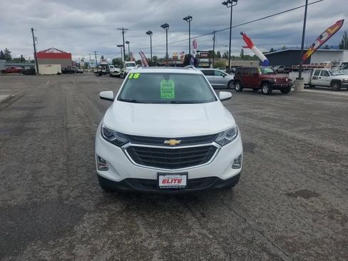 Used 2018 Chevrolet Equinox LT w/ Sun & Infotainment Package AWD/4WD image 3