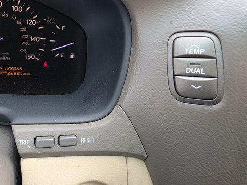 Used 2004 Lexus LS 430 image 18