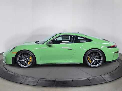New 2026 Porsche 911 GT3 image 2