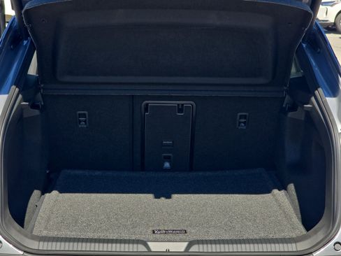 New 2026 Volkswagen ID.4 Pro S image 12