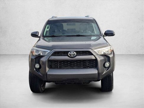 Used 2016 Toyota 4Runner SR5 image 2