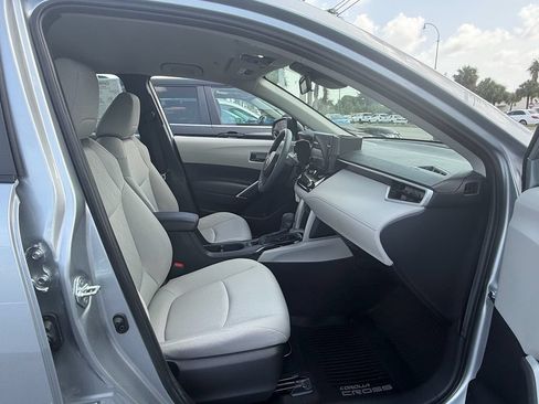 Used 2024 Toyota Corolla Cross L FWD image 30