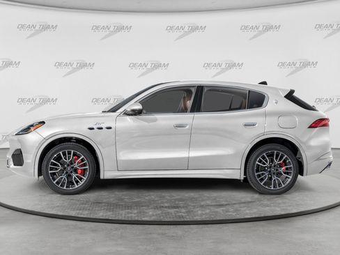 Used 2023 Maserati Grecale GT AWD/4WD image 3