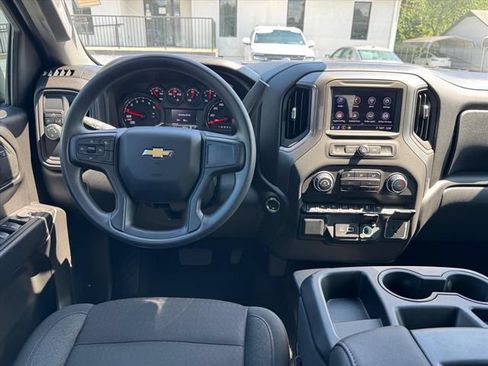 Used 2026 Chevrolet Silverado 1500 Custom RWD image 13