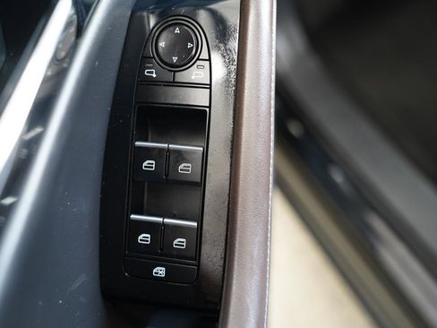 Used 2021 MAZDA CX-30 FWD 2.5 S w/ Premium Package image 24