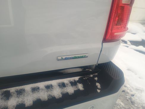 Used 2022 Ford F150 XLT w/ Equipment Group 302A High image 11