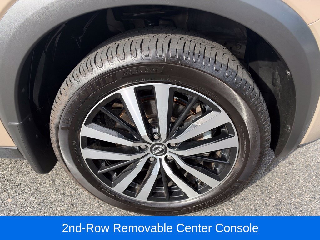 Used 2023 Nissan Pathfinder Platinum AWD/4WD image 16